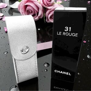 CHANEL LIPSTICK CASE IN SILVER LEATHER